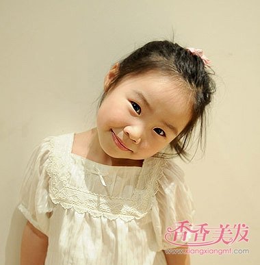 Сѧ���Լ����Ķ̷�ʲô������ ŮСѧ���̷���������