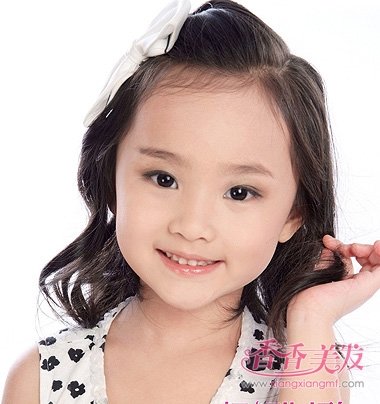 Сѧ���Լ����Ķ̷�ʲô������ ŮСѧ���̷���������