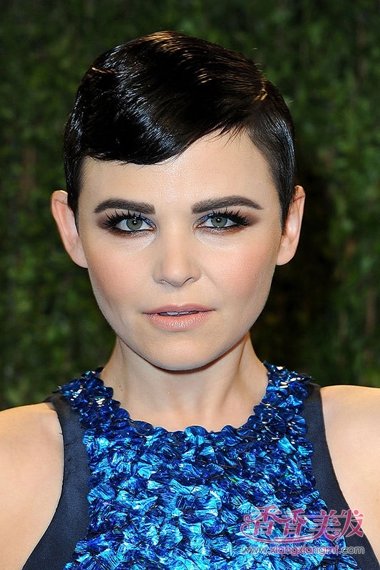 ��ͷ���μӻ���Ҫ��ô�� �ʺϲμӾƻ�Ķ̷�����