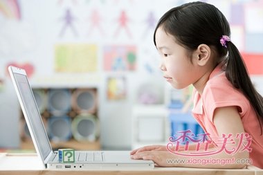 8��СŮ����ô��С�� ����ͷ�ߵ�СŮ�������