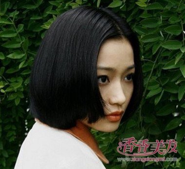 �����ʺ�ʲô���̷� ����Ů�����ʶ̷�