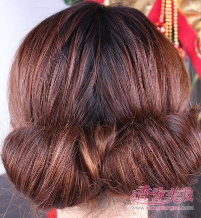 ͷ�����ٵ�Ů����ױ���ַ��͵ķ��� ͷ���ٵ�Ů���ʺ���ʲô����