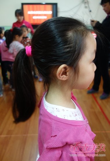 СŮ��������ͷ���ÿ� СŮ����ͷ���ļ���