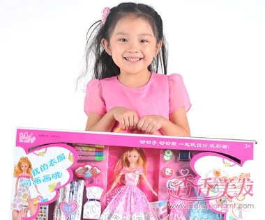 ���й���ͯŮ��������ͷ���ÿ� �з�Ůͯ��ͷ������