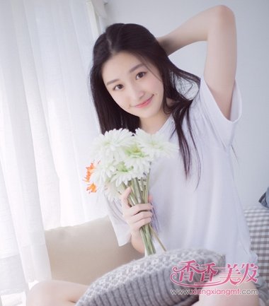 ѧ���зֳ��������� Ů��ѧ����������