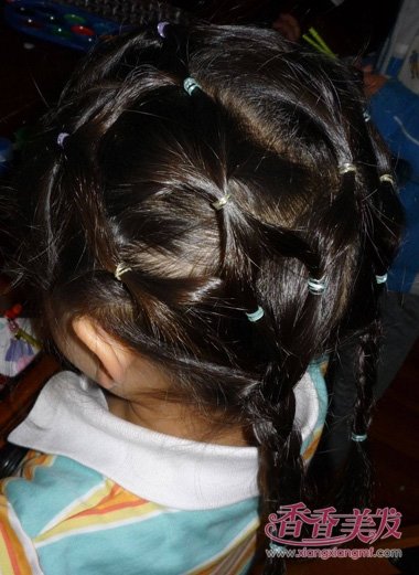 �������ͯ�ÿ��ķ��� ŮСͯ��跢��