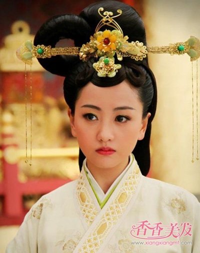 ��װ���Ӿ緢����ô�� Ů������Щ��ͷ���ķ���