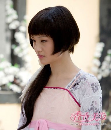 ��Բ�̷���Ů����ô��ͷ�� Բ��ǰ��̷����泤��ͼƬ