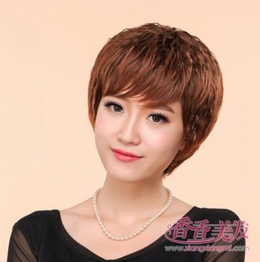 ͷ��̫�����̵ķ��� Ůʿ������еĶ̷���