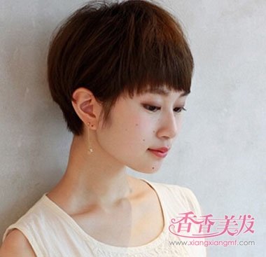 �̷��鷢�������� Ů����Ȼ�̷�����