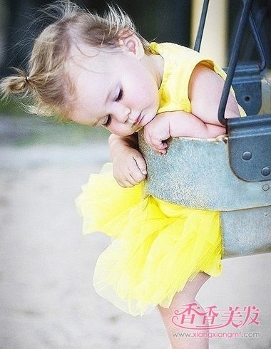 2��Ů�����̷��ʹ�ȫ С���Ӷ̷���С�跢��ͼƬ