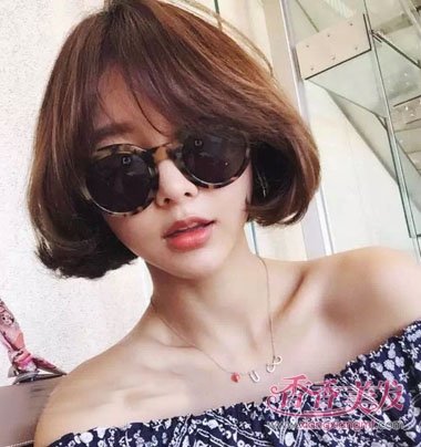 Ů�����߷̷ֶ����� ʱ�и��Զ̷�����ͼƬ