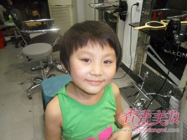 С���Ӷ�ͷ��������ʲô�ϼ򵥵ķ��� ��ͯ�̷�����ͼƬŮ