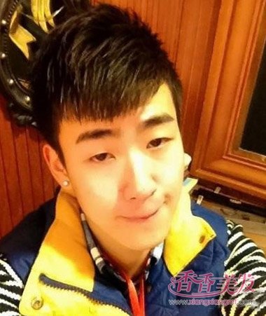 头顶是子弹头的发型 男生子弹头发型图片