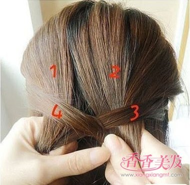 ����17��Ů����ͷ���ÿ��������� �س�ͷ������