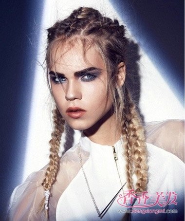 �������з���ô��ʰͼƬ �������������෢