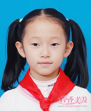 11��Ůͯ���ڷ���β������ ��ͷ��������