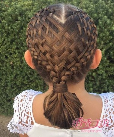 6��СŮ������������Ư�� С��������������