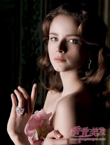 �󳤷������ʺ�ʲô���� �ʺϴ���Ů�˵ķ���