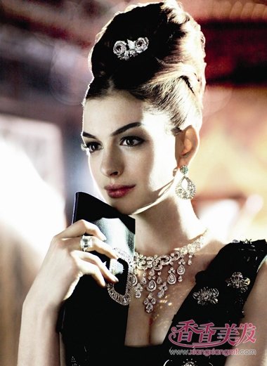 �������곤��Ůʿ�Ը��̷������� ���긾Ů�������̷�