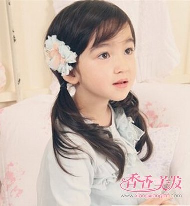 ��������С�跢�� ����Ů���ɰ���������ͷ��