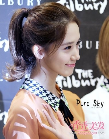 ΢������βŮ������ Ů��������β�跢��