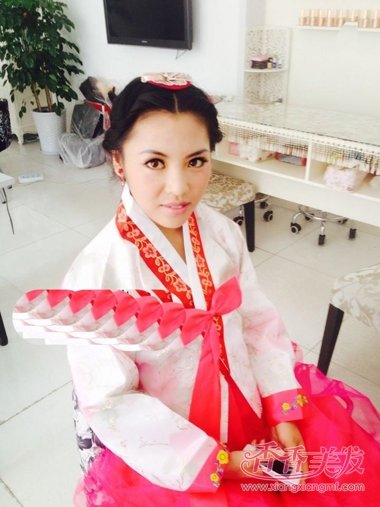 �����Ŵ�����ǰ��ı�����ô֯ ��С���Ӻ����·���