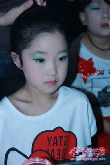 ��ͯ8�곤ͷ��СŮ����ͷ���� ��ͷ���ķ����ɰ���ͷ��