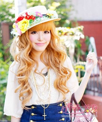 18���Ů���ӳ�ͷ����������ͷ ���ֵ�Ů����ͷ��������ÿ�