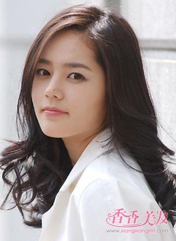 圆形大脸发型 适合大脸MM的发型