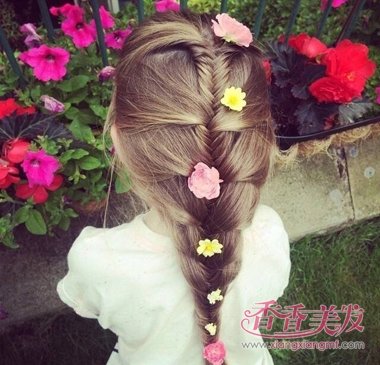 С���ӳ����ı෨ ����СŮ���ĳ�����֯