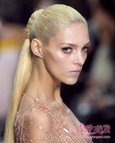 ��ô��ͷ������β���� ��ͷ����β�Ķ��ַ���