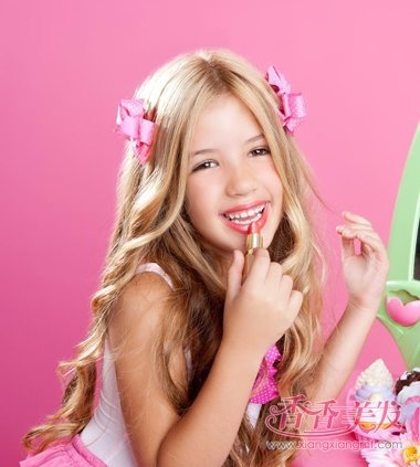 СŮ����ͷ�����ᷢ ����ͷ��СŮ���ᷢ