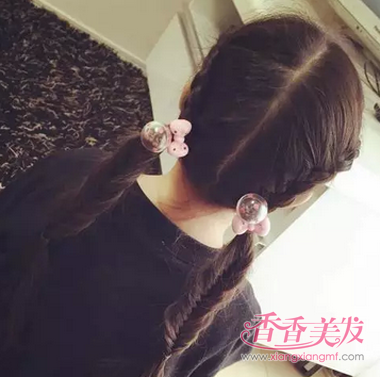 12��Ů����һ������ʲô����ͷ�� СŮ���г���������ͷ��