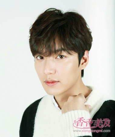 �������ֳ��¾��� ����ɫ�󺣵Ĵ�˵��Ϊ˧����