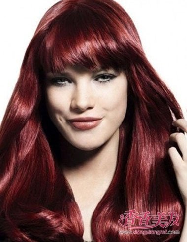 Ů��Ⱦ�ƺ�ɫ��ͷ������ķ���ͼƬ