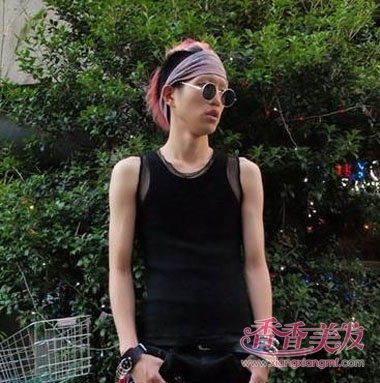 ����ͷ������ ʱ�з���ͼƬ