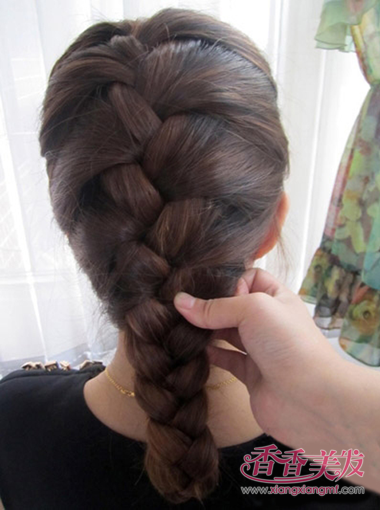 ����ϲ��Ů�������ͷ�� �򵥾����ķ�����������