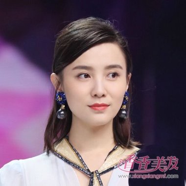 �μѿ�һ�����ͱ���Ů ���Ƿ����������