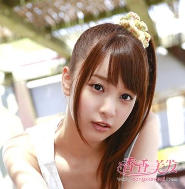 ����Ů���г�������β��ô��ÿ�