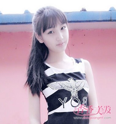 ����Ů���г�������β��ô��ÿ�