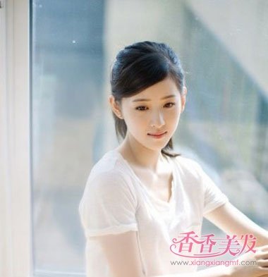 ����Ů���г�������β��ô��ÿ�