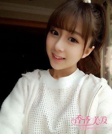 ����Ů���г�������β��ô��ÿ�