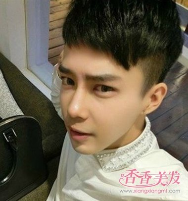 ��ʿ��������м���ͷ����ʲô���� �������߹ⷢ��