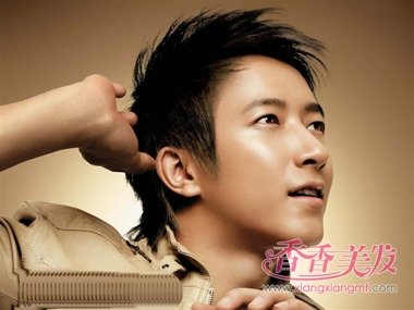 �����׵���Ƭ�� ����С���ⷢ�����