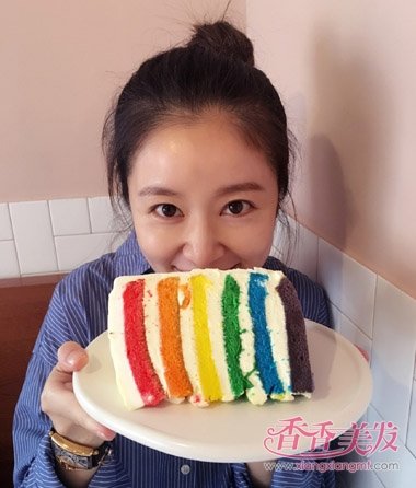 ������ϲ������ɫ�õ����� ֪�Է�����ʤ����ʱ��