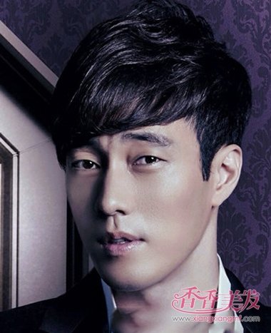 脸长男青年适合什么发型 脸长男生适合剪发型