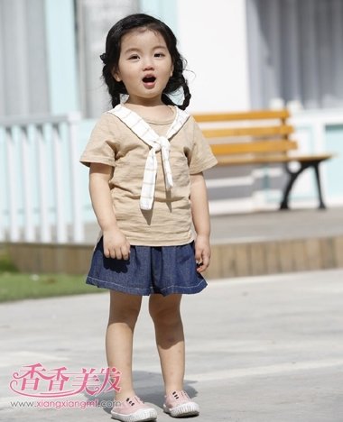 ��������ʷ�����ȸ�Ůװ ����˫�෢��÷�Բ��