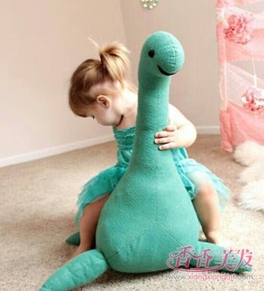 С����������ͷ��ô��ͷ�� СŮ������ͷ��ͷ���ķ���