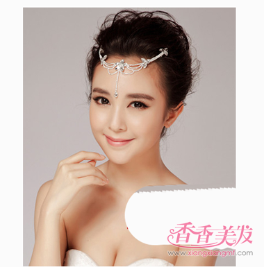 Բ���������ʺ�ʲô���ķ��� ��Բ����С�۾�Ů���ʺϵķ���